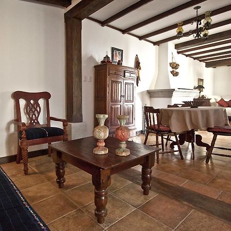 Villas Santa Ana Antigua ภายนอก รูปภาพ